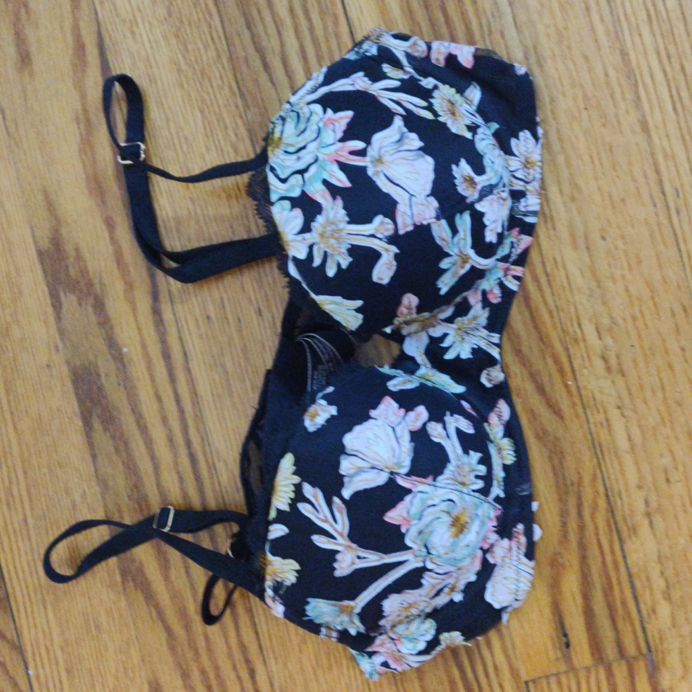 Victoria’s Secret Dream Angels Floral Embroidered Lace Double Lined Demi Bra 34D